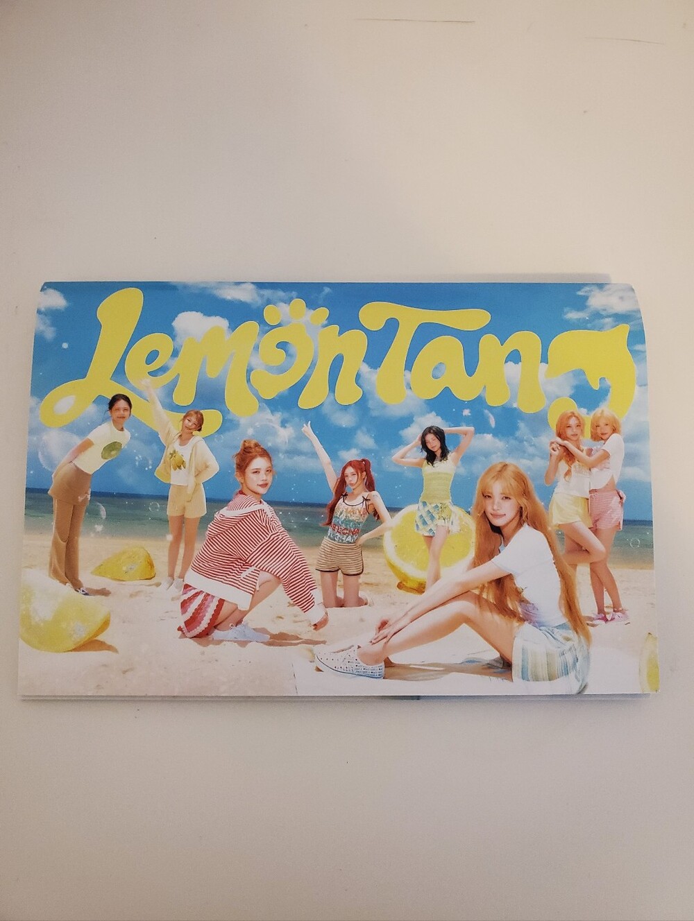HEARTS2HEARTS -  [LEMON TANG] (PHOTOBOOK VER.) Lemon Beach Kpop Album